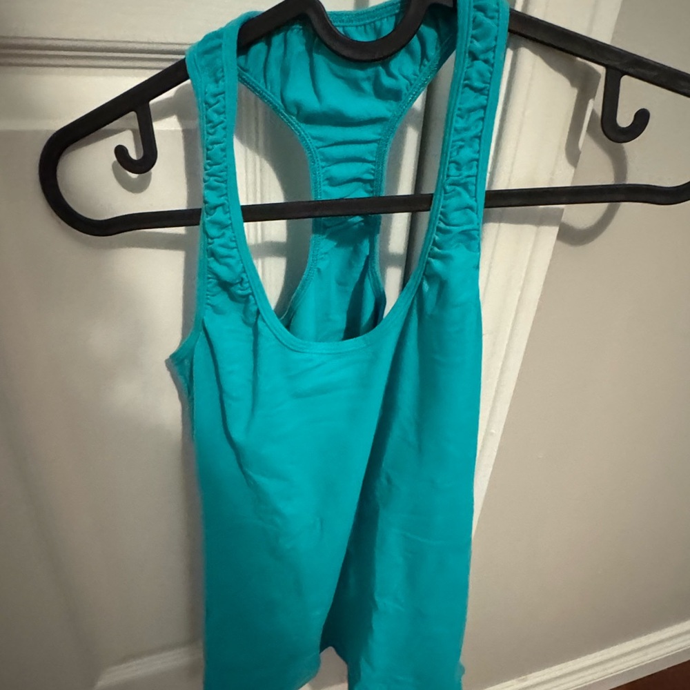 Lululemon Cool Racerback- Size 6- EUC